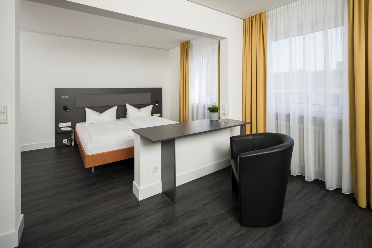 Hotel Zeppelin - Original 3*